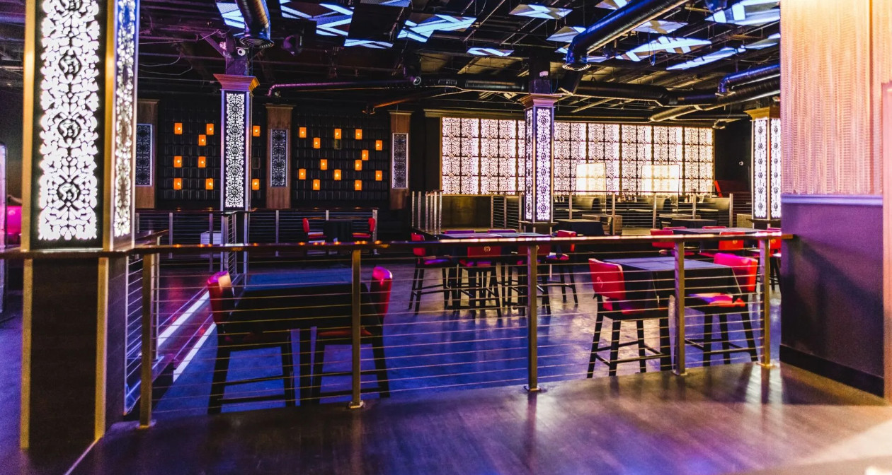 How Bottle Service at Sarajevo Seattle Works [2023 GUIDE